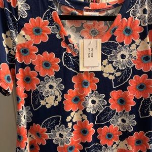 Lularoe (NWT) Size Medium $15.00.
